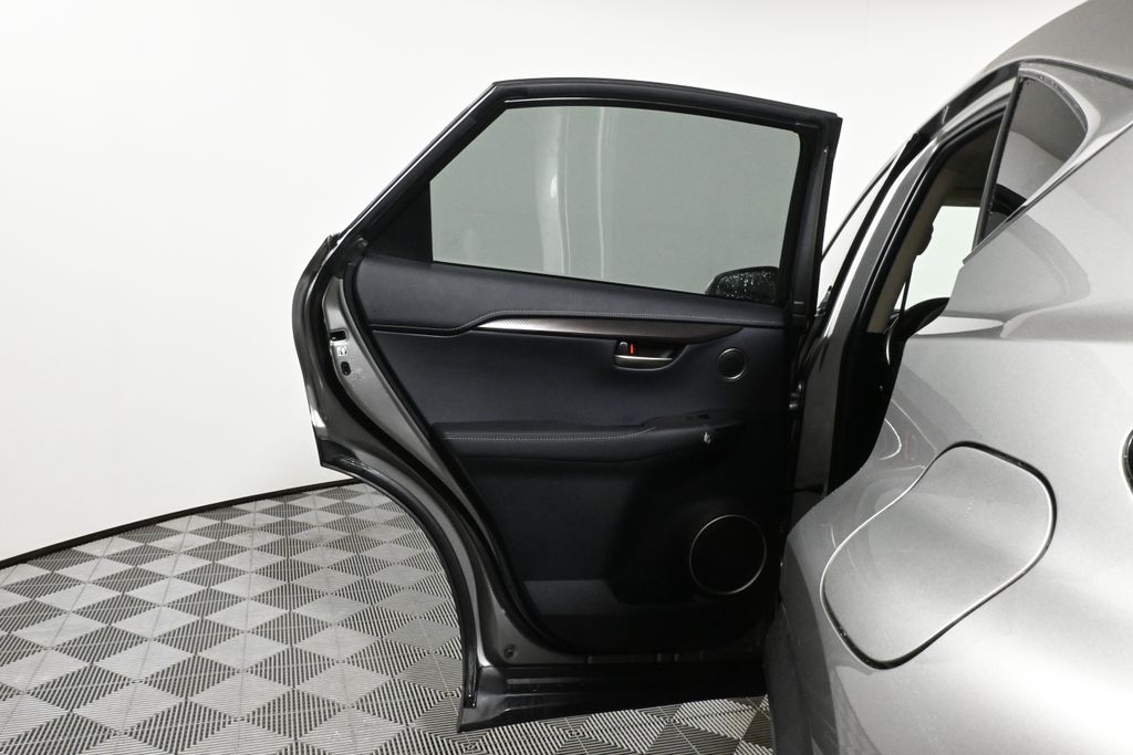 2017 Lexus NX 200t 32
