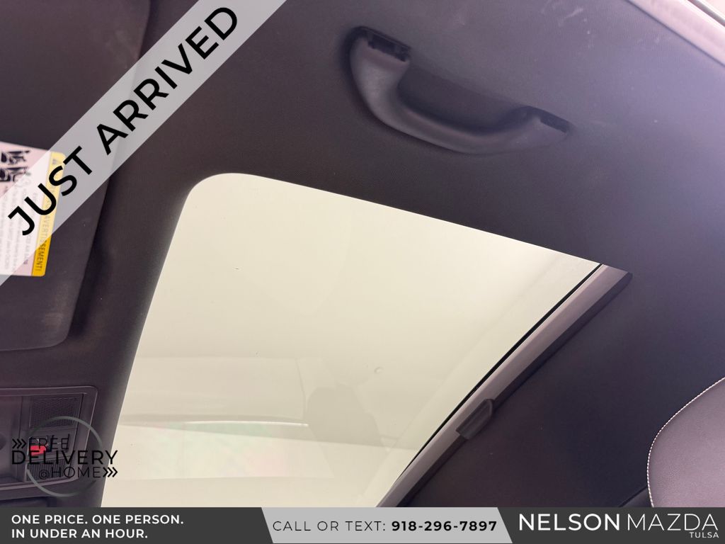 Used 2019 White Volkswagen 2.0T SE image 35