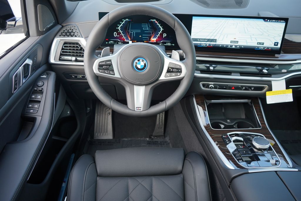 Thumbnail: 2026 BMW X5 - 16