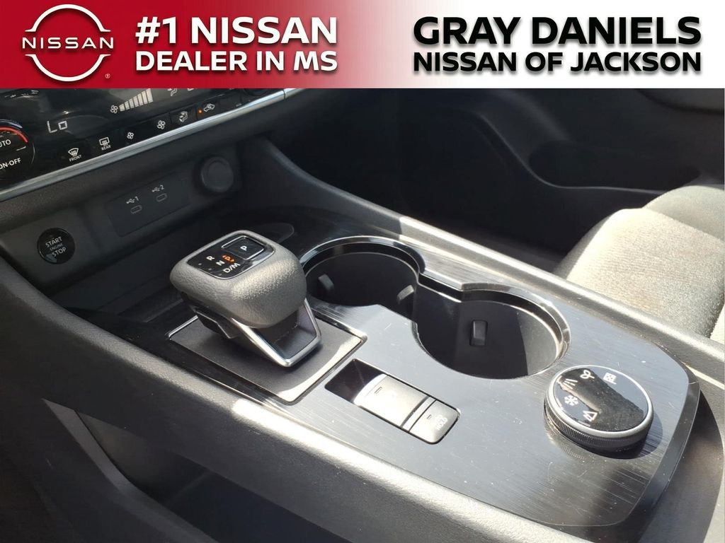 Used 2024 Nissan Rogue SUV