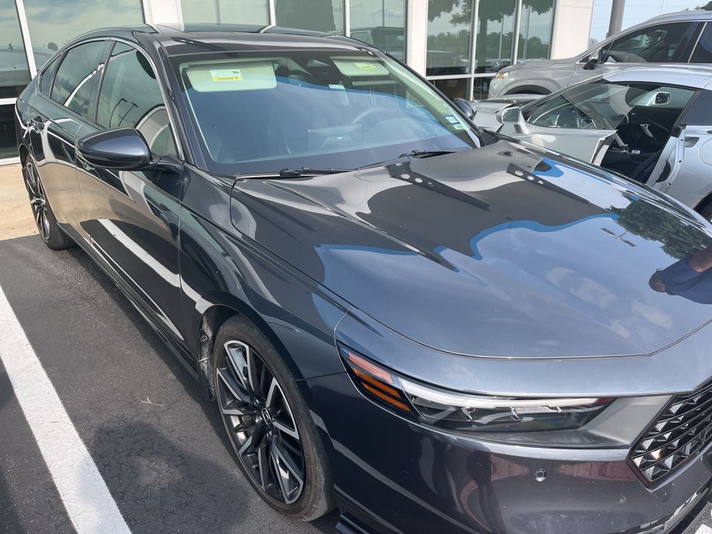 2023 Honda Accord Touring 3