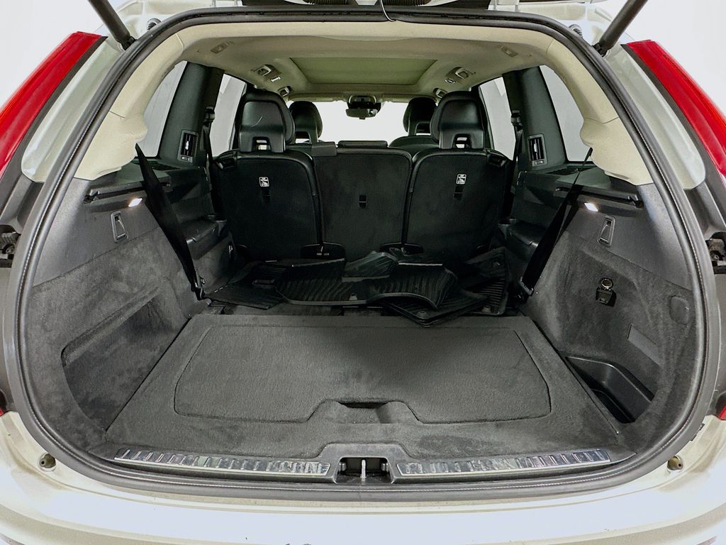 Thumbnail: 2018 Volvo XC90 - 27