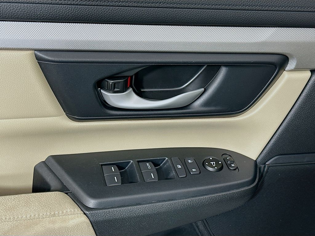 Thumbnail: 2019 Honda CR-V - 17