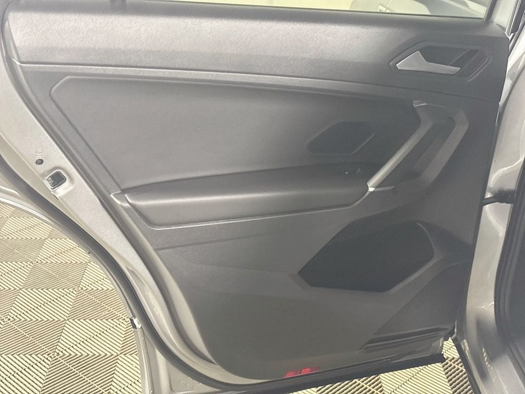 2020 Volkswagen Tiguan 2.0T SE R-Line Black
