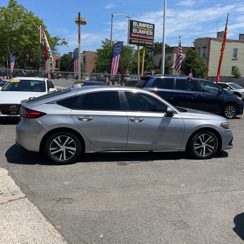 2024 Honda Civic Hatchback LX FWD