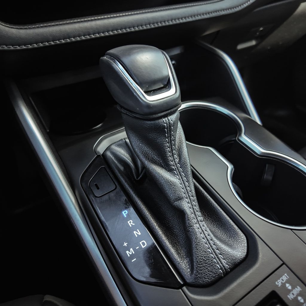 2022 Toyota Highlander XSE - Photo 14