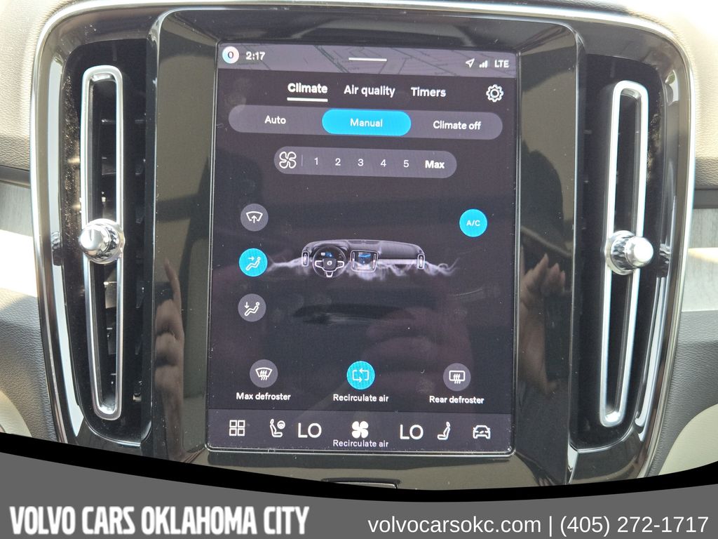 2026 Volvo XC40 Plus - Photo 21
