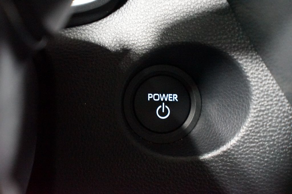 Thumbnail: 2025 Toyota Corolla Cross - 25