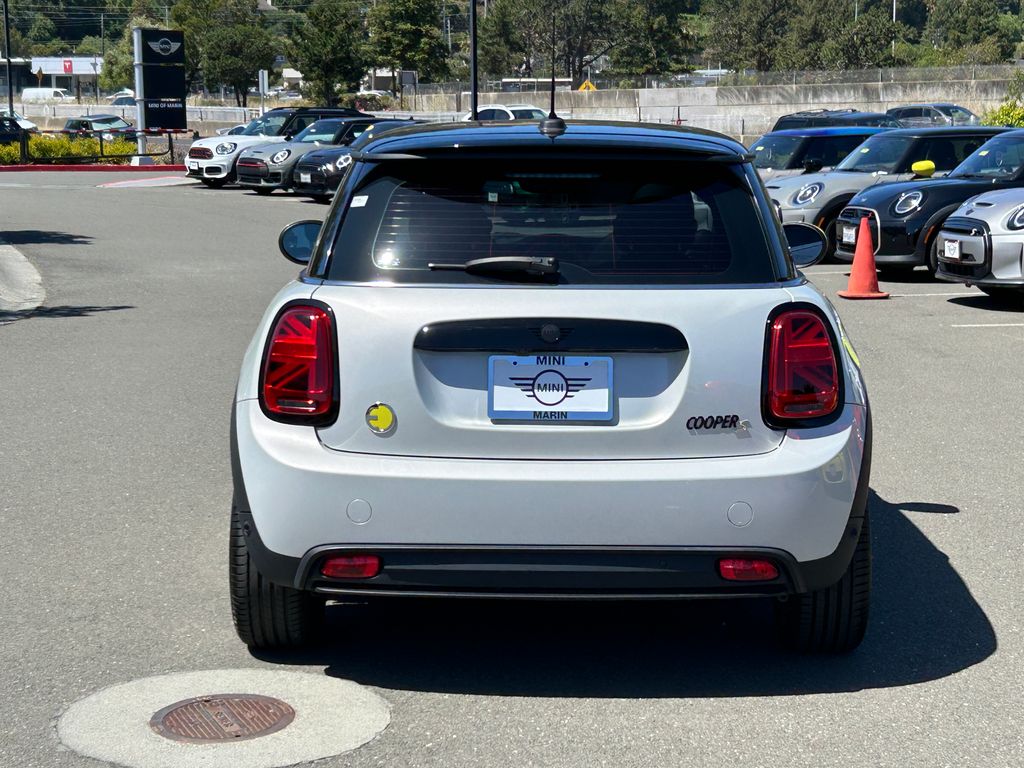 Thumbnail: 2023 MINI Cooper - 4