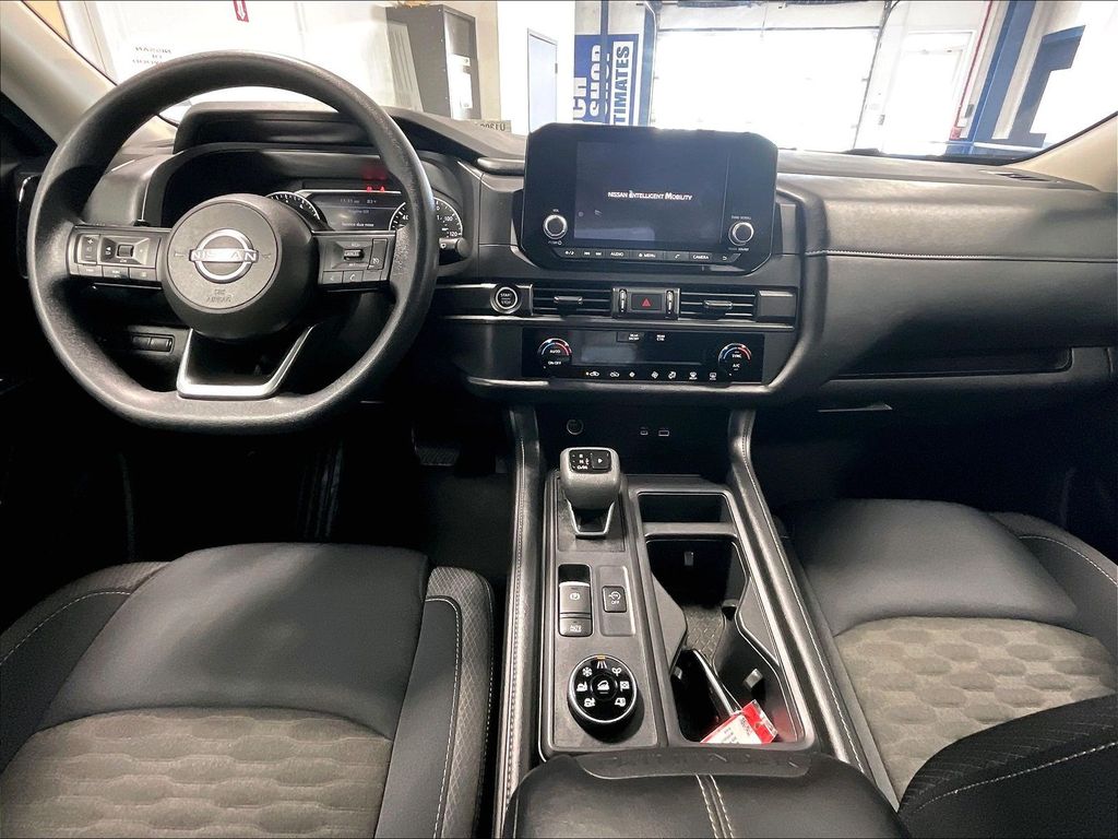 2024 Nissan Pathfinder — photo 21
