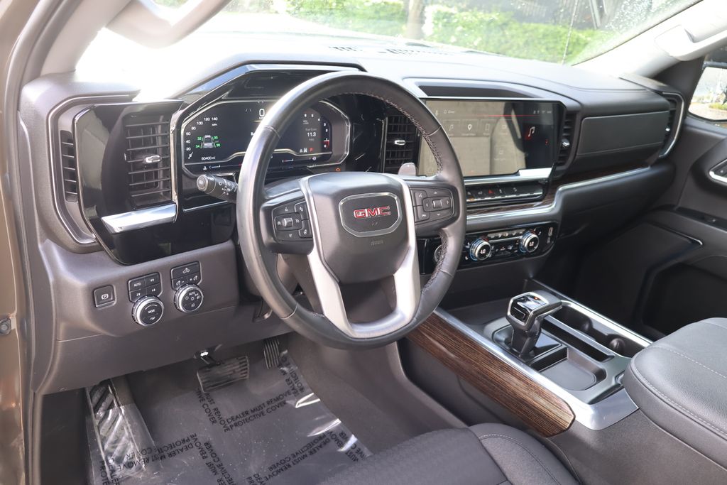 Thumbnail: 2023 GMC Sierra 1500 - 15