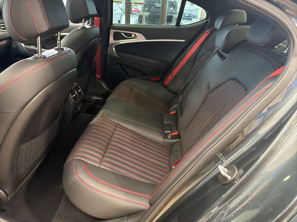 Thumbnail: 2023 Genesis G70 - 19