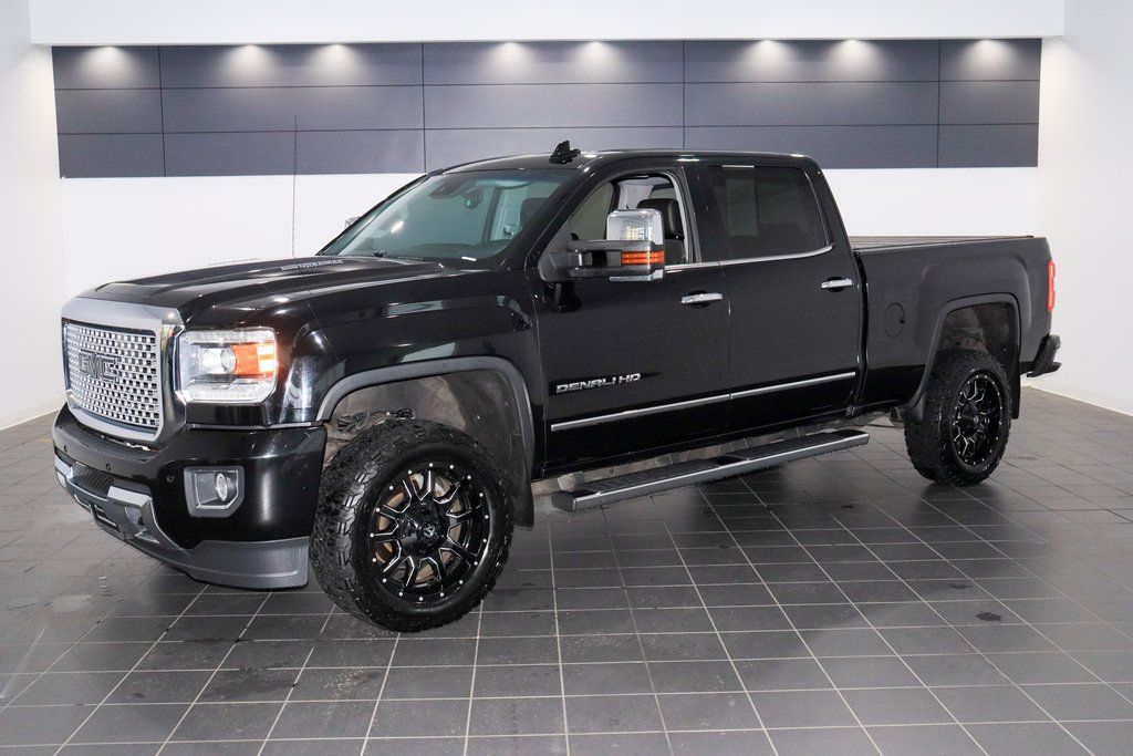 2016 GMC Sierra 2500HD Denali Crew Cab SB 4WD