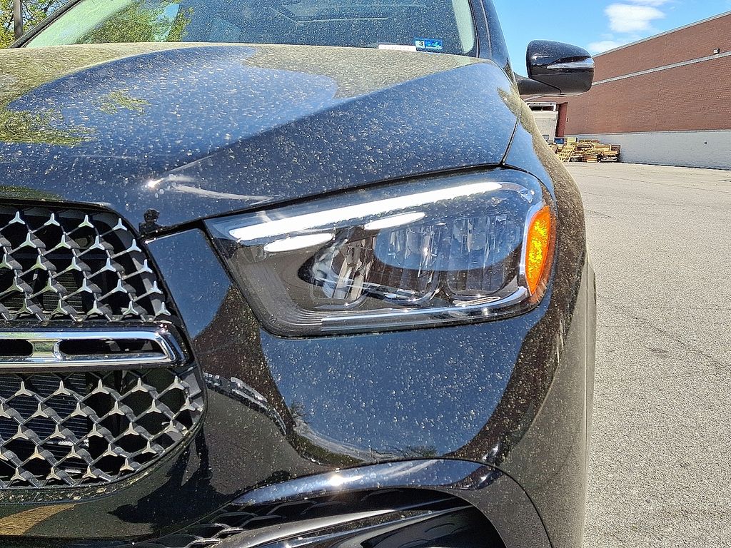 Thumbnail: 2026 Mercedes-Benz GLE - 6