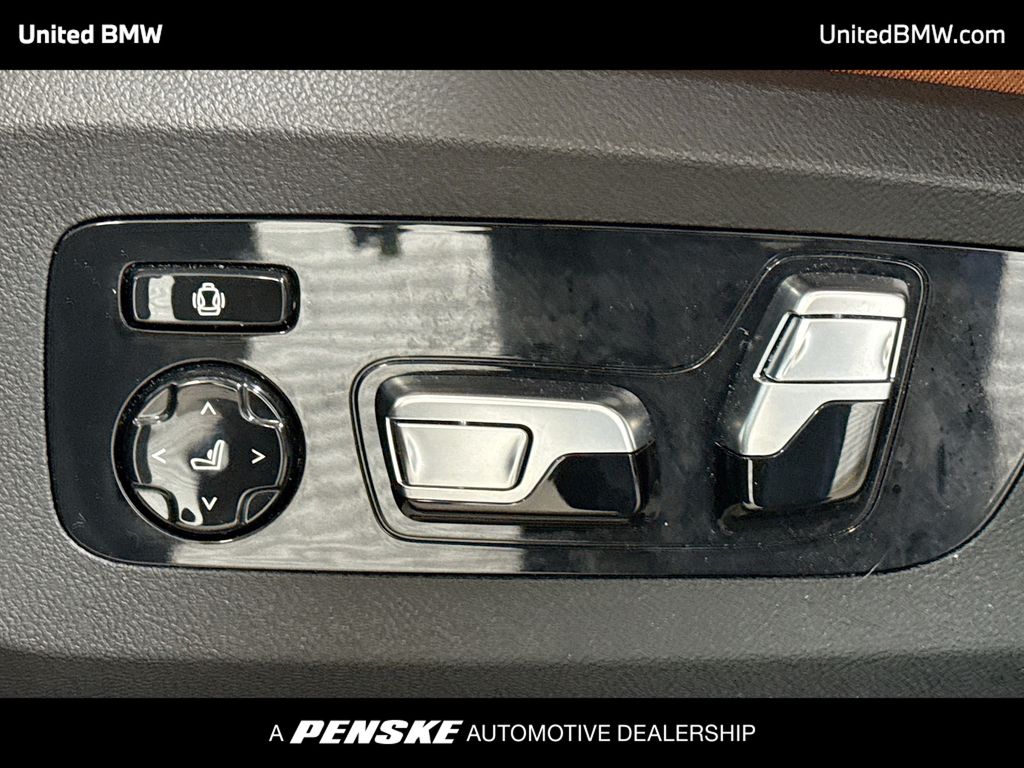 Thumbnail: 2025 BMW X7 - 4