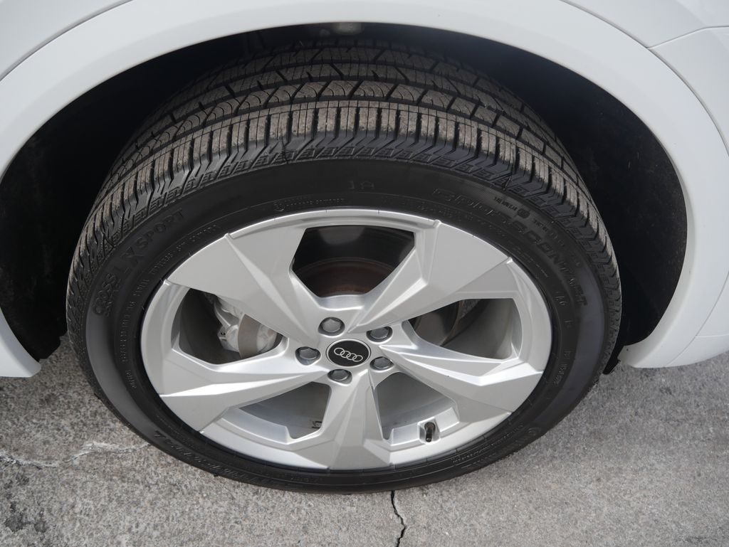 Thumbnail: 2022 Audi Q5 - 15