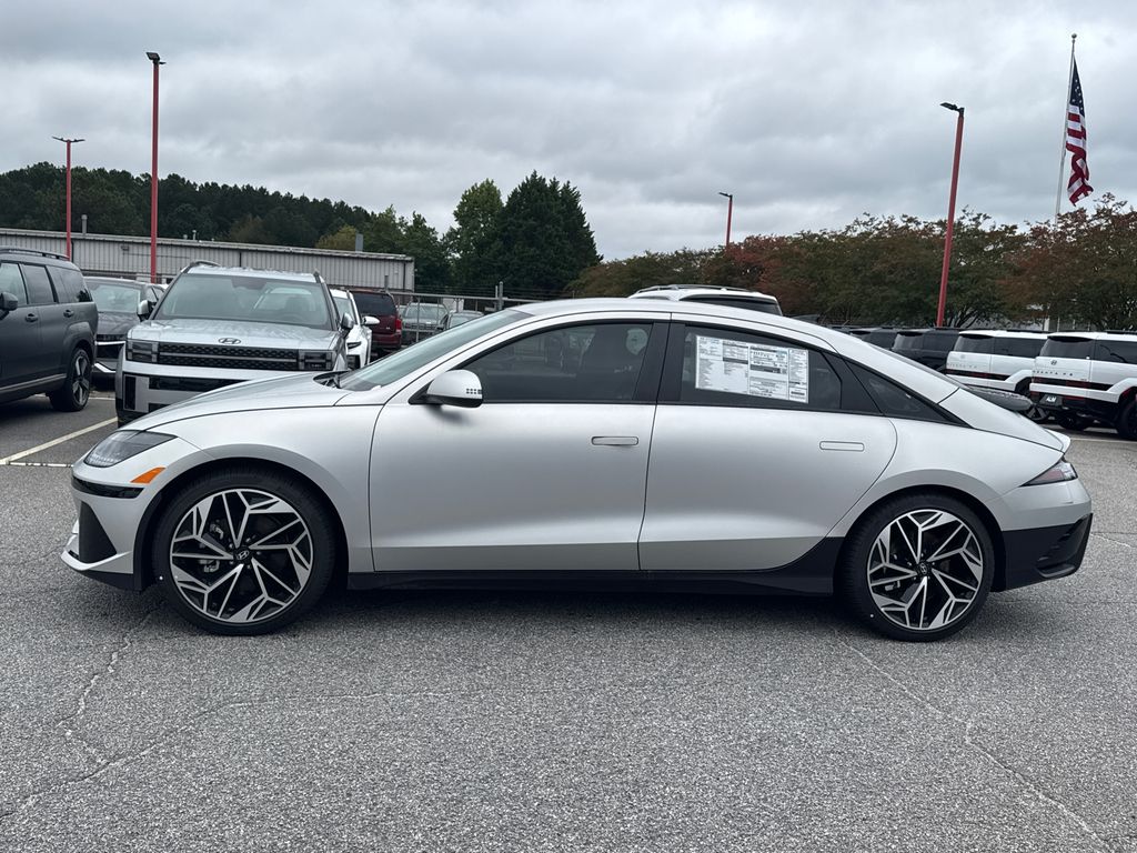 2025 Hyundai Ioniq 6 SEL photo 2