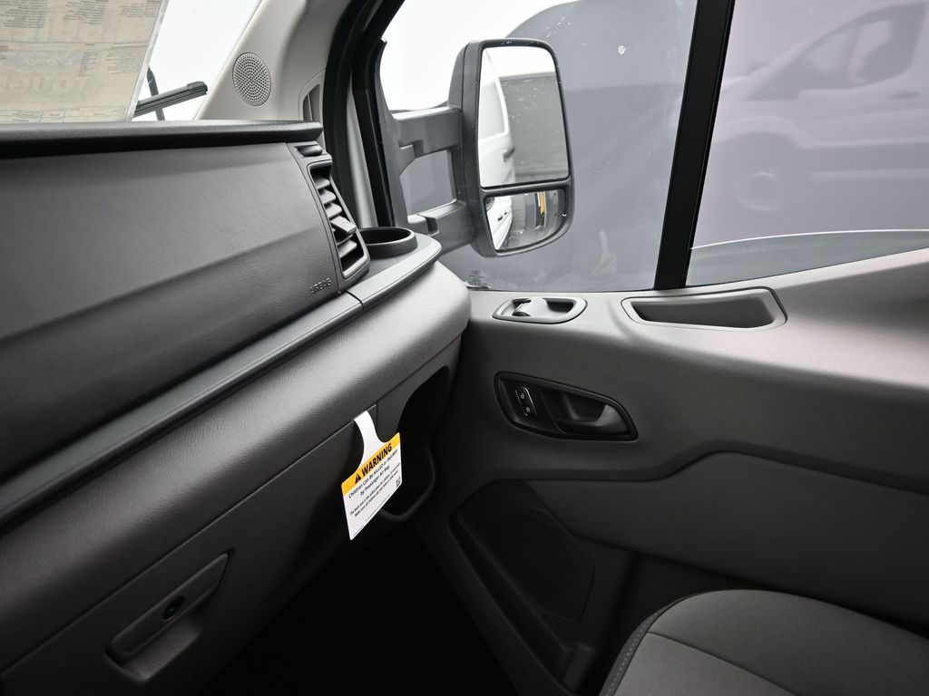 2025 Ford Transit 250