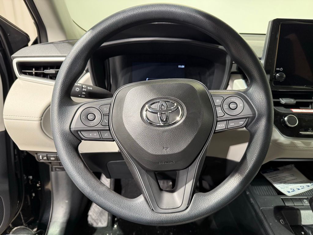 Thumbnail: 2026 Toyota Corolla Cross - 22