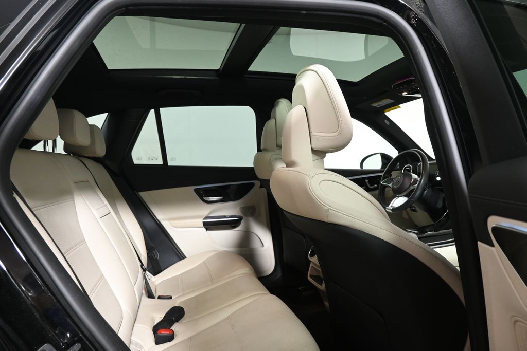 Thumbnail: 2023 Mercedes-Benz GLC - 23