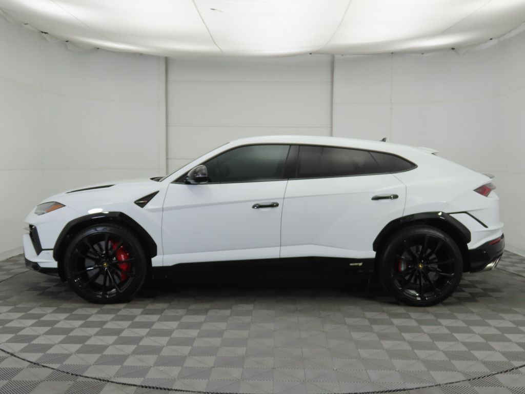 Thumbnail: 2023 Lamborghini Urus - 8