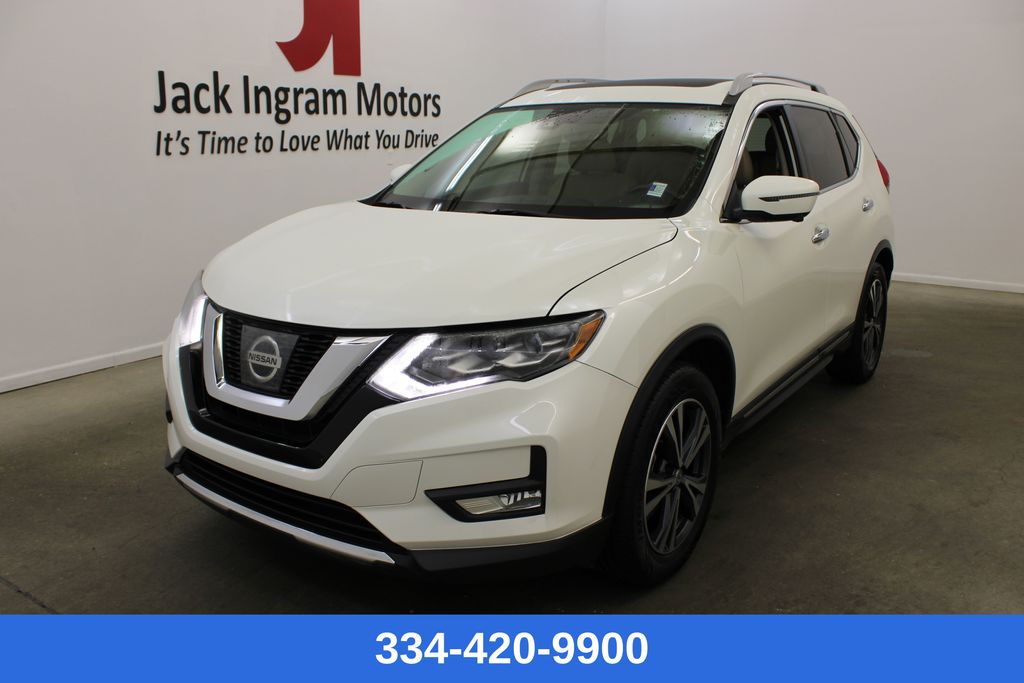 Pearl White 2017 Nissan Rogue SL FWD SUV / Crossover Front-Wheel Drive Continuously Variable Transmission