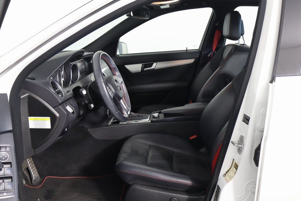 Thumbnail: 2013 Mercedes-Benz C-Class - 8