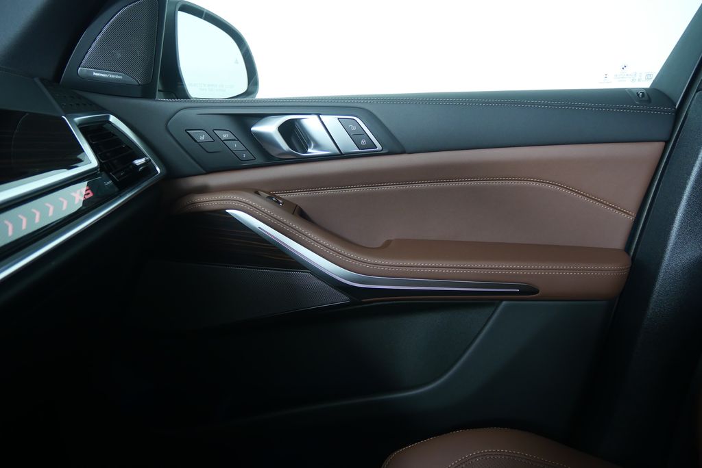 Thumbnail: 2026 BMW X5 - 23