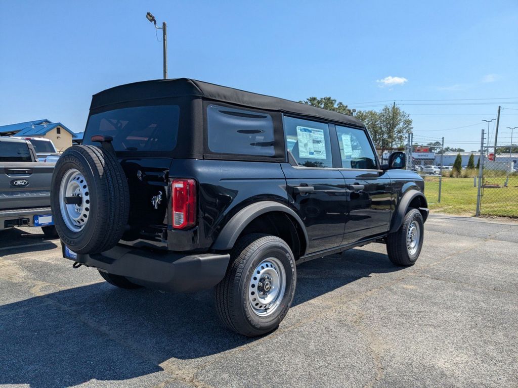 2025 Ford Bronco 