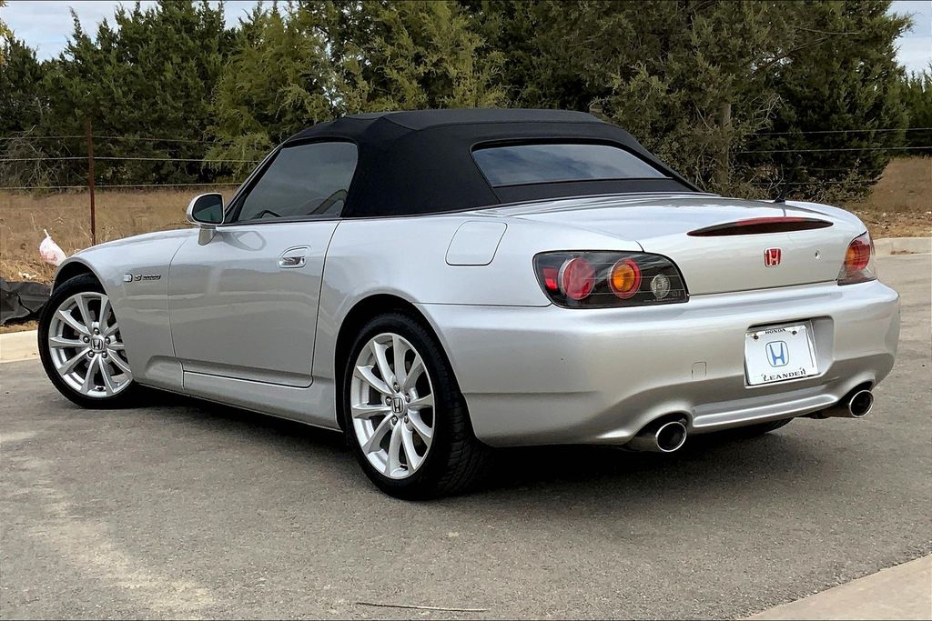 2006 Honda S2000 Base 10