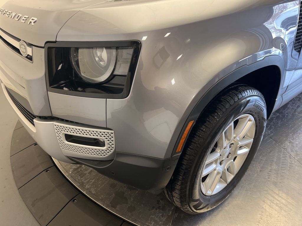 Thumbnail: 2024 Land Rover Defender - 9