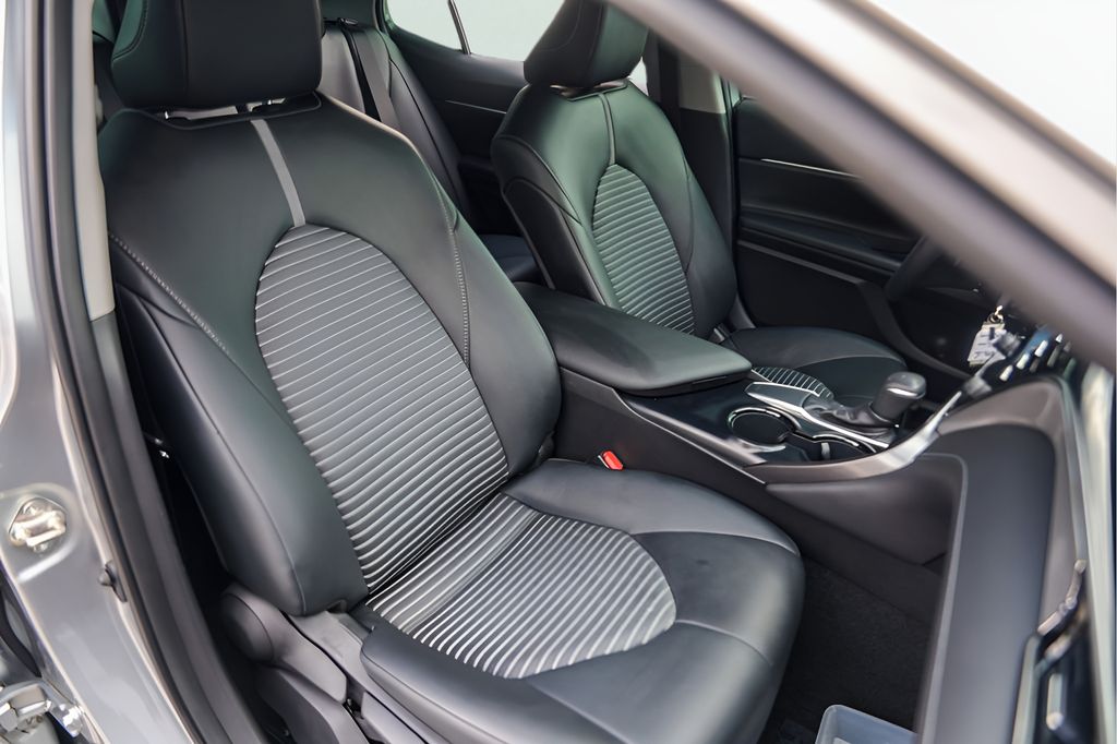 Used Car 2020 Toyota Camry  Se For Sale Under $25,000 In Austin, Texas