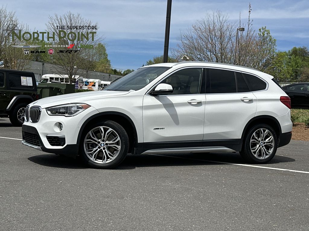 Alpine White 2016 BMW X1 xDrive28i AWD SUV / Crossover All-Wheel Drive 8-Speed Automatic