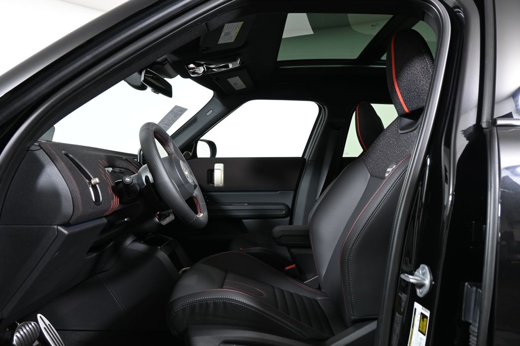 Thumbnail: 2026 MINI Cooper Countryman - 3