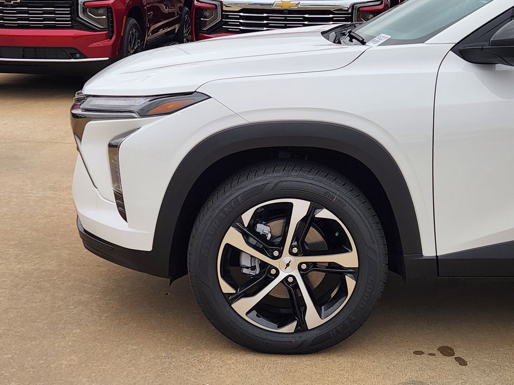 View vehicle photo 5
