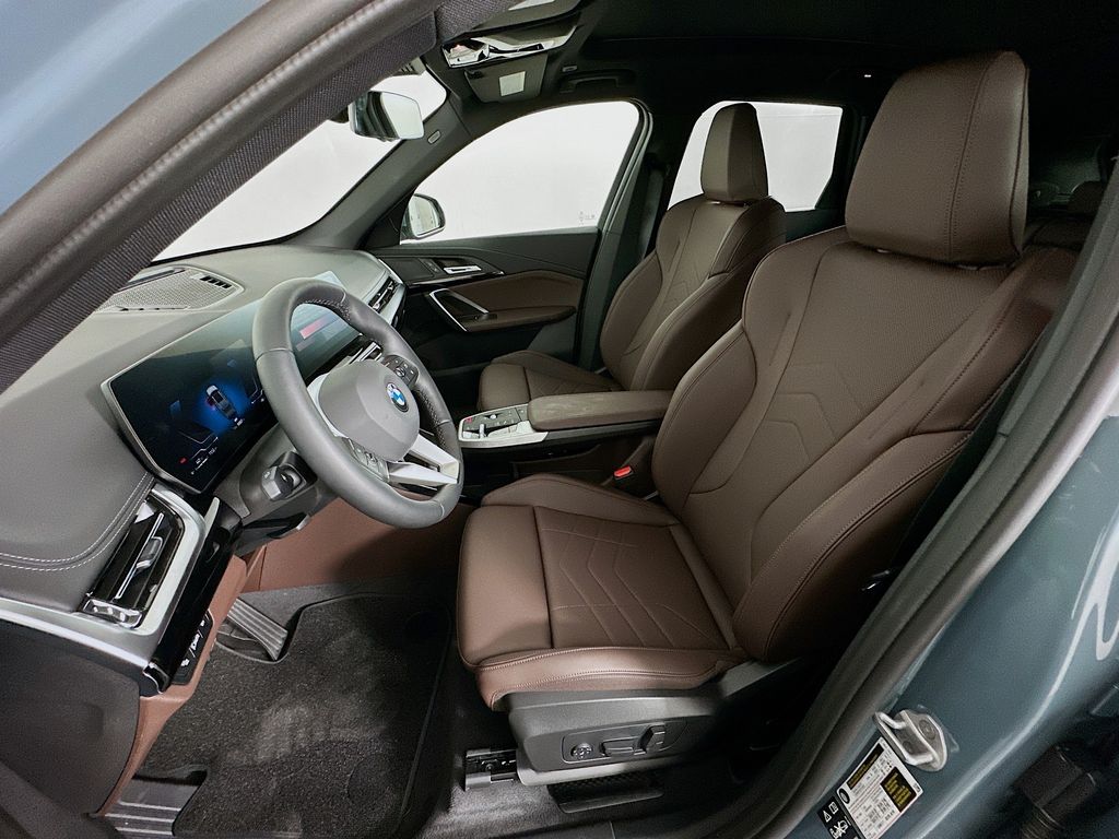 Thumbnail: 2025 BMW X1 - 16