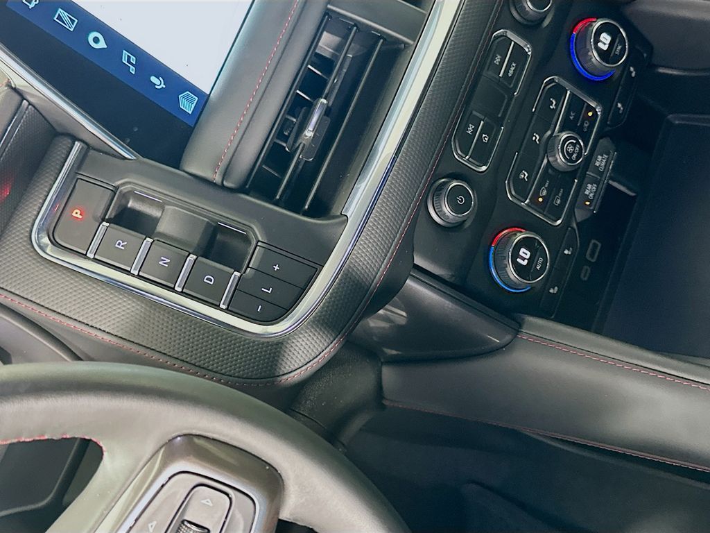 Thumbnail: 2024 Chevrolet Tahoe - 17