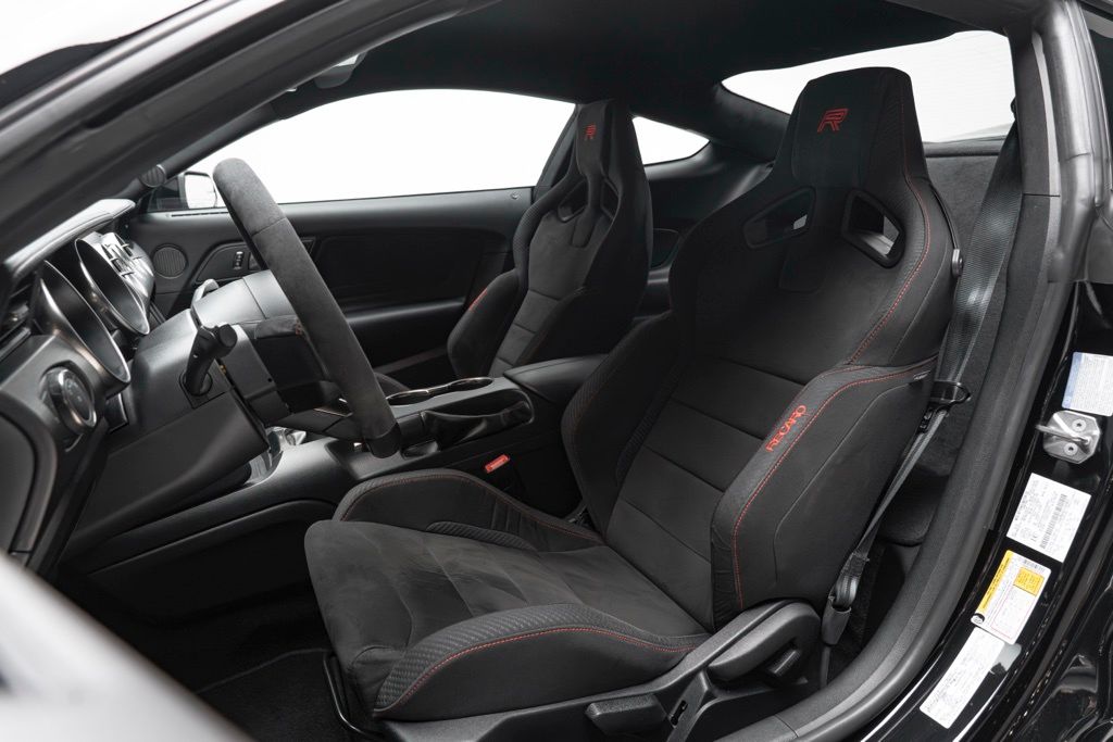 2018 Ford Mustang - Thumbnail 9