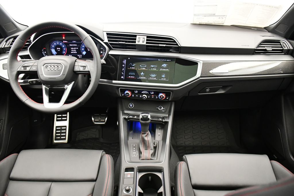 Thumbnail: 2025 Audi Q3 - 21