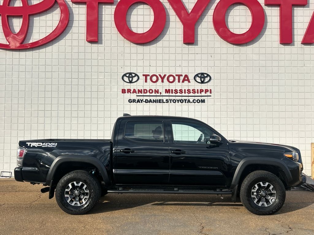 2023 Toyota Tacoma TRD Off Road's photo