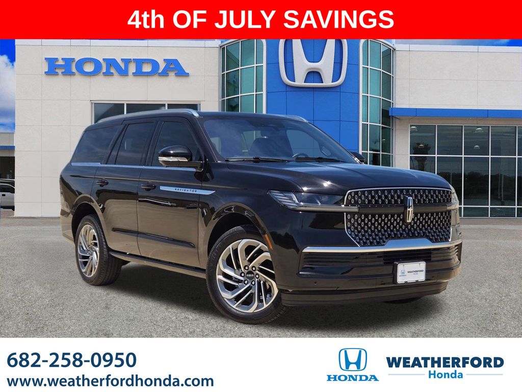 2025 Lincoln Navigator Reserve 4WD's photo