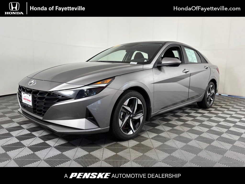 2023 Hyundai Elantra SEL FWD