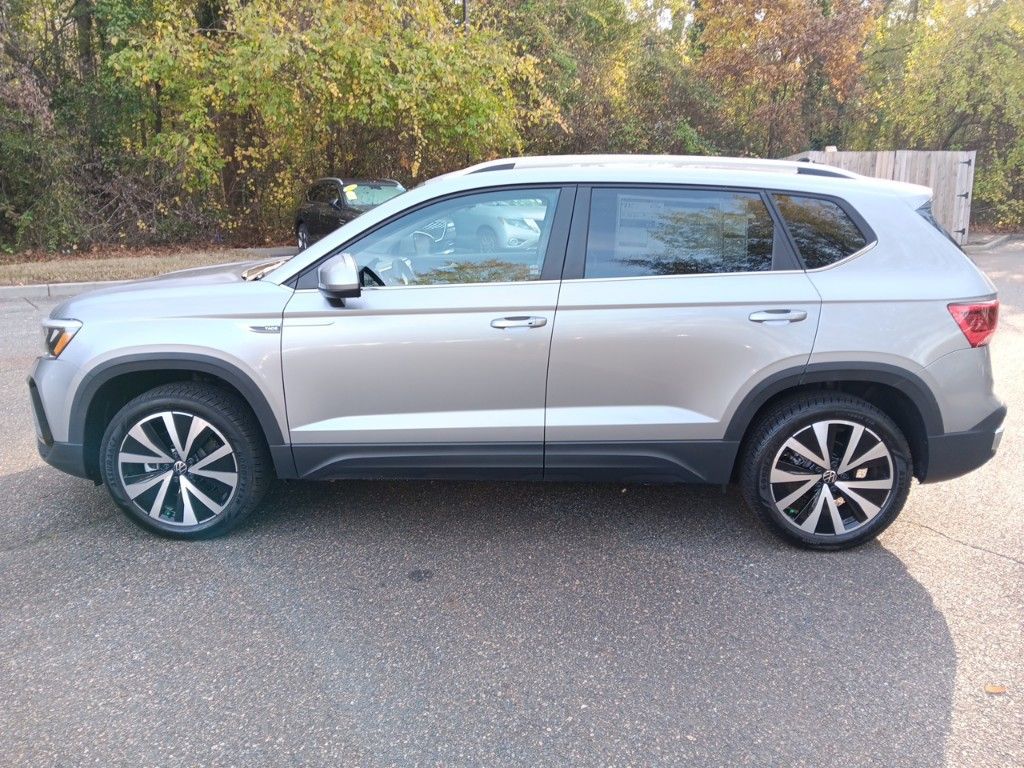 2024 Volkswagen Taos 1.5T SE 2