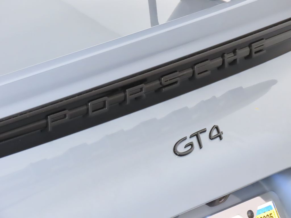 2023 Porsche 718 Cayman GT4 9