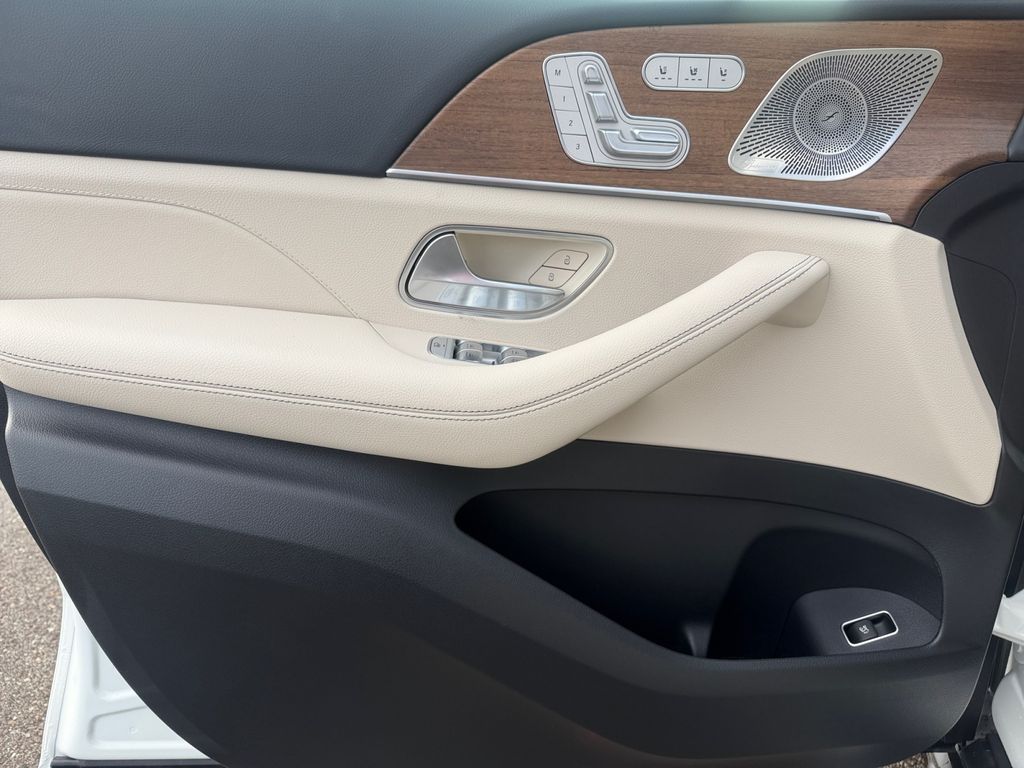 new 2026 Mercedes-Benz GLS car, priced at $101,500