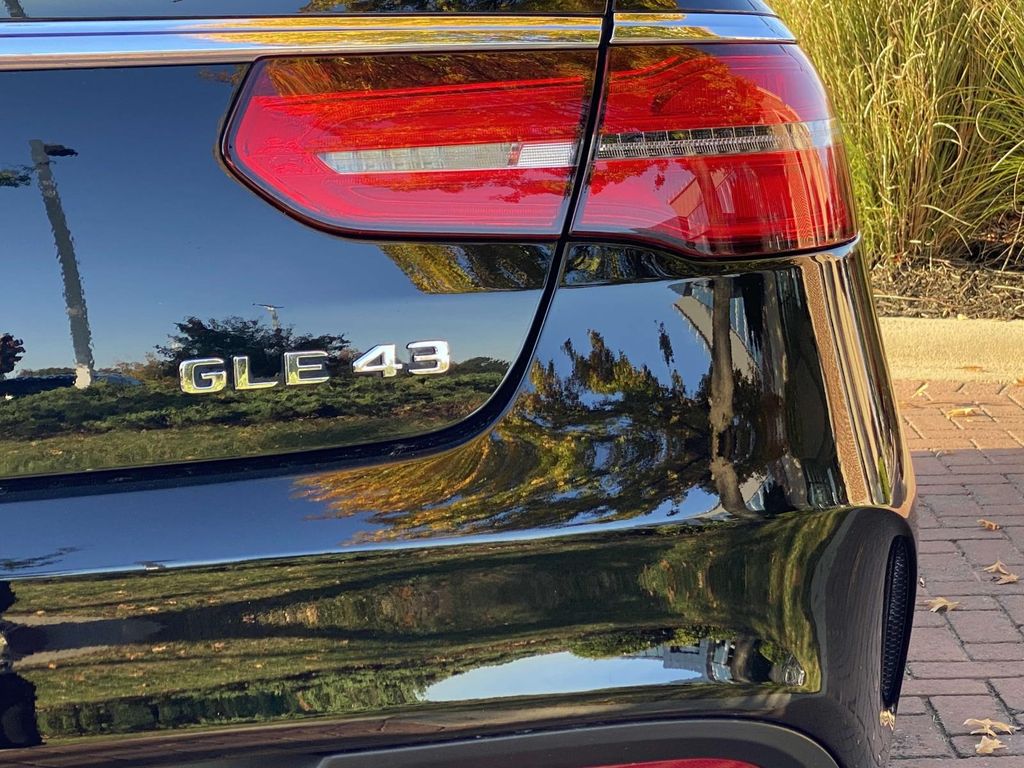 2018 Mercedes-Benz GLE 43 AMG 9