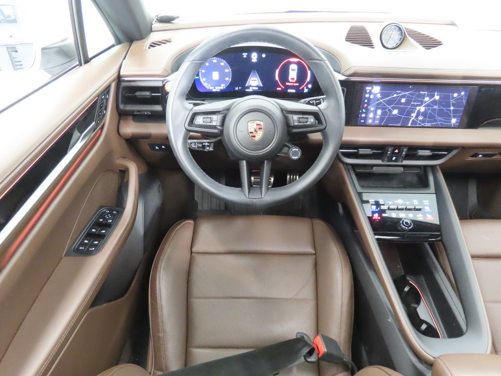 Thumbnail: 2024 Porsche Macan - 16