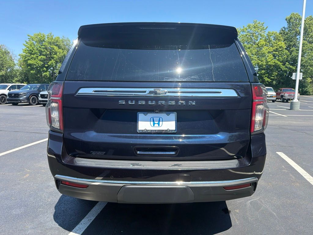 Thumbnail: 2021 Chevrolet Suburban - 4