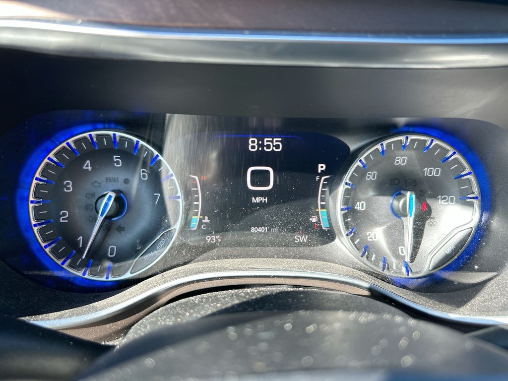 Thumbnail: 2019 Chrysler Pacifica - 15