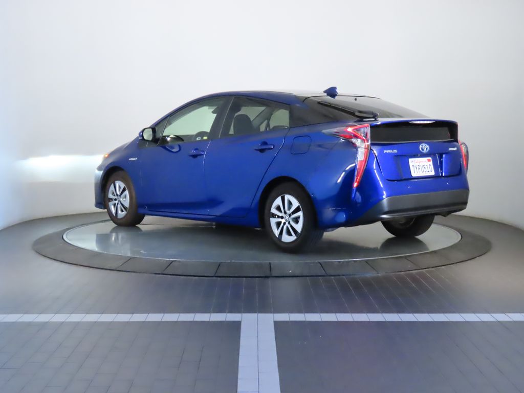 Thumbnail: 2017 Toyota Prius - 3